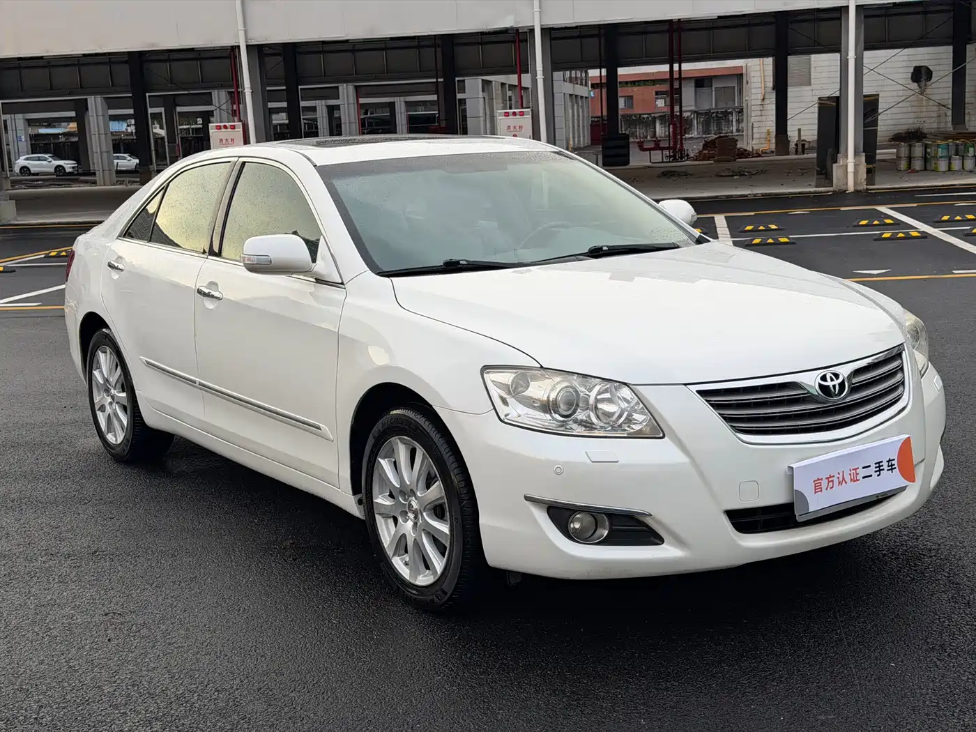 Фото 3 - Toyota Camry