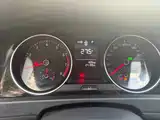 Photo 6 - Volkswagen Golf