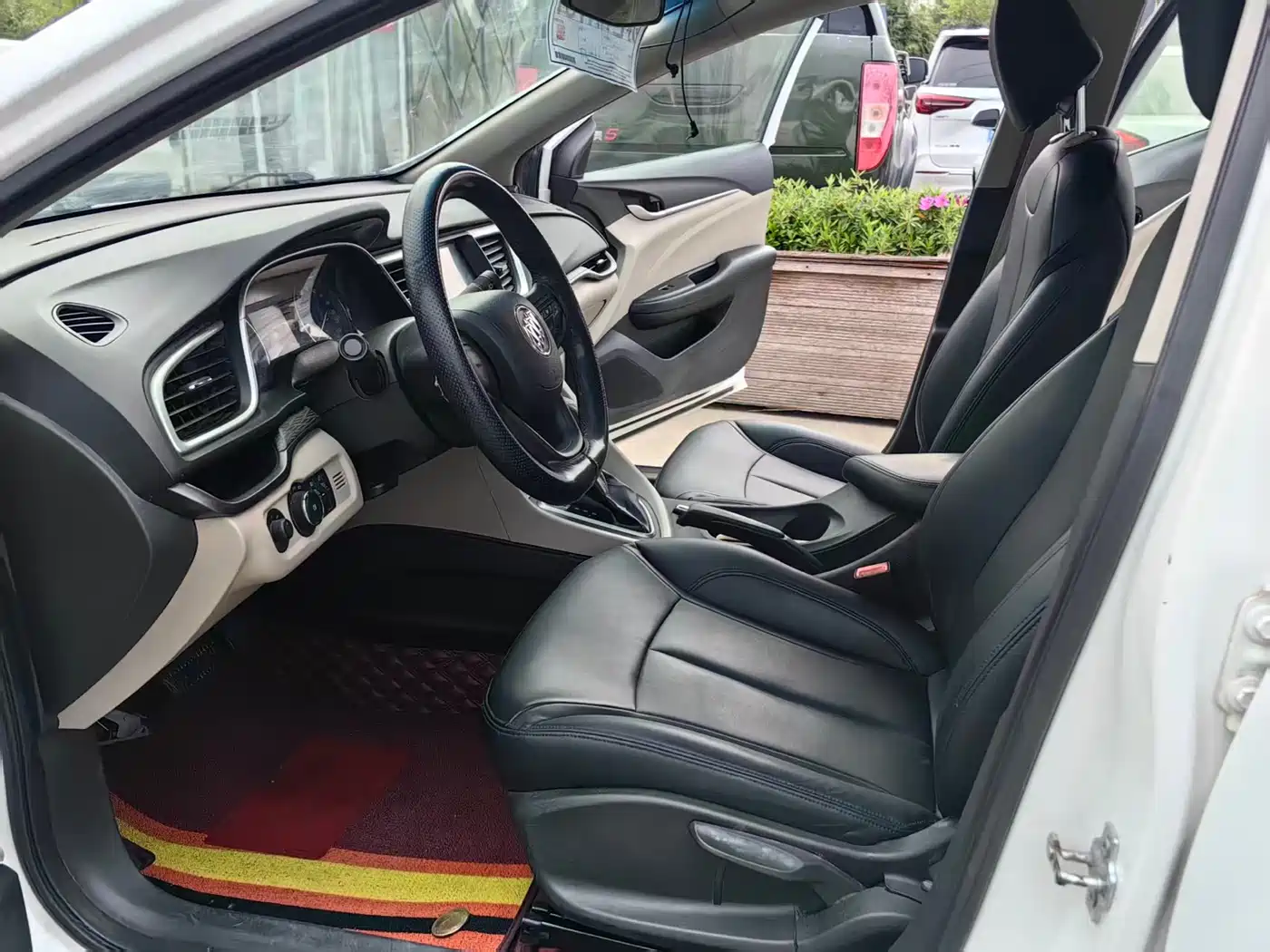 Buick Excelle 2015 15N Automatic Elite фото 4