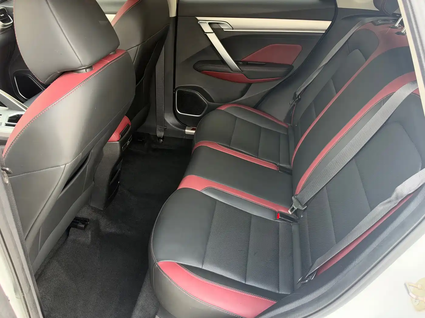 Geely Coolray 2020 2020 PRO 240T DCT Hunter