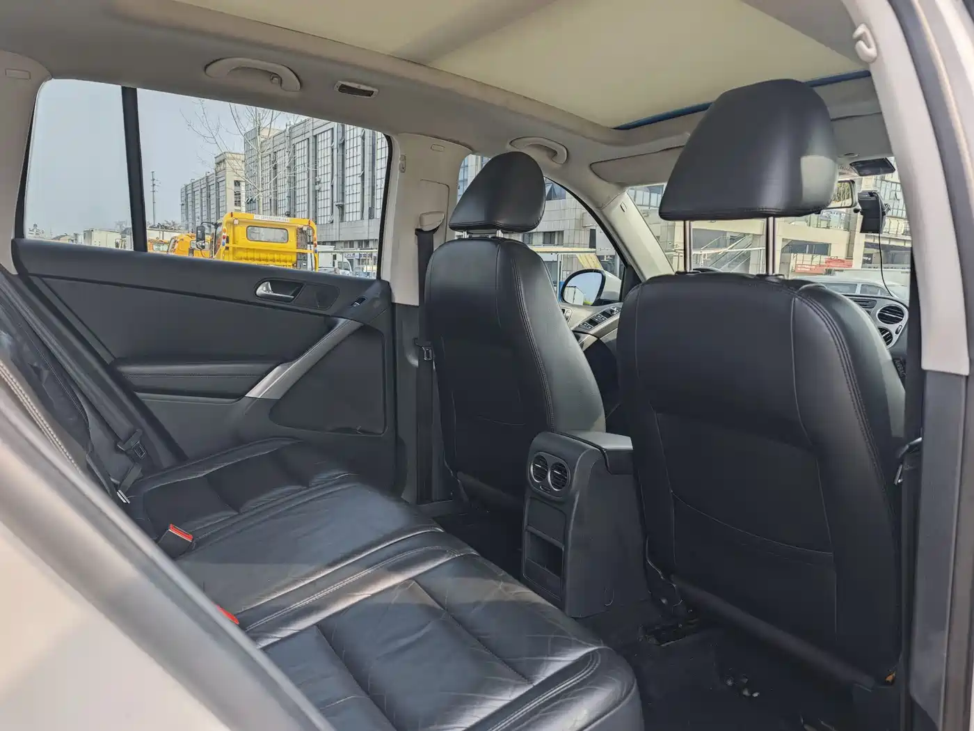 Volkswagen Tiguan 2012 1.8TSI Automatic 4WD Elite Edition фото 8