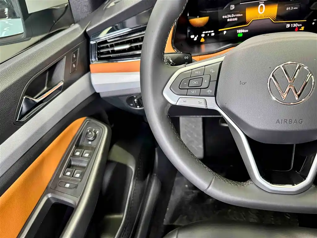Volkswagen Bora 2025 Facelift 200TSI DSG Navigation Edition фото 24