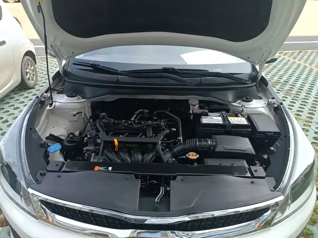 Kia KX CROSS 2018 2017 1.4L AT GLS
