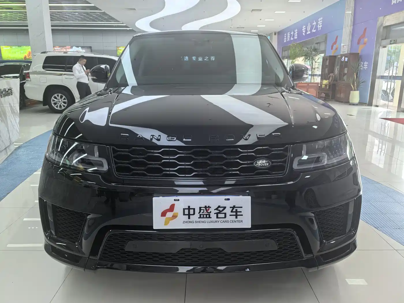 Фото 2 - Land Rover Range Rover Sport