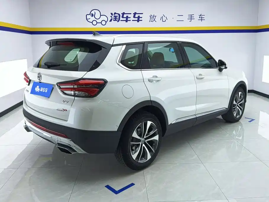 Фото 3 - Zhonghua V7