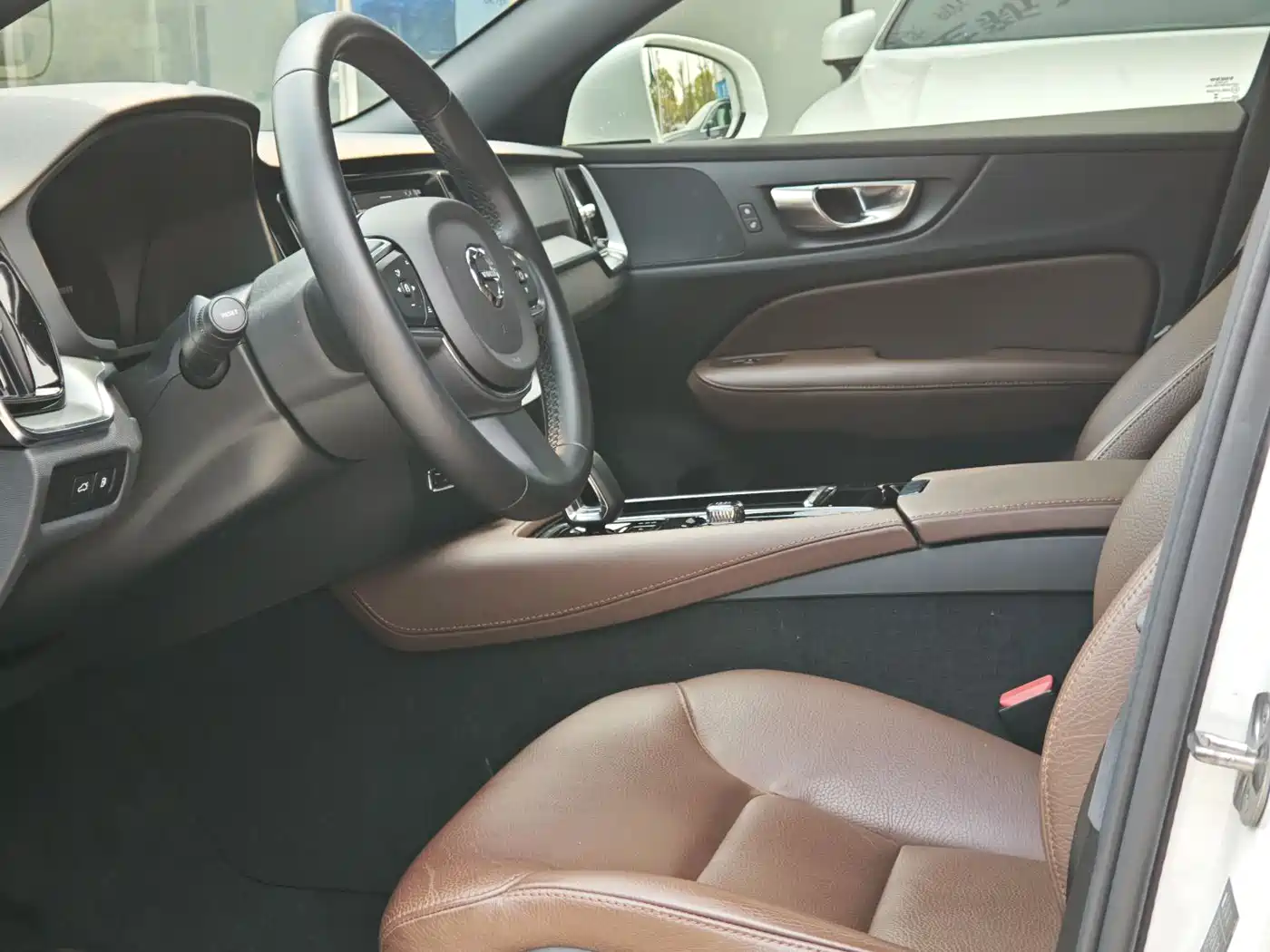 VOLVO S60 PLUG IN HYBRID