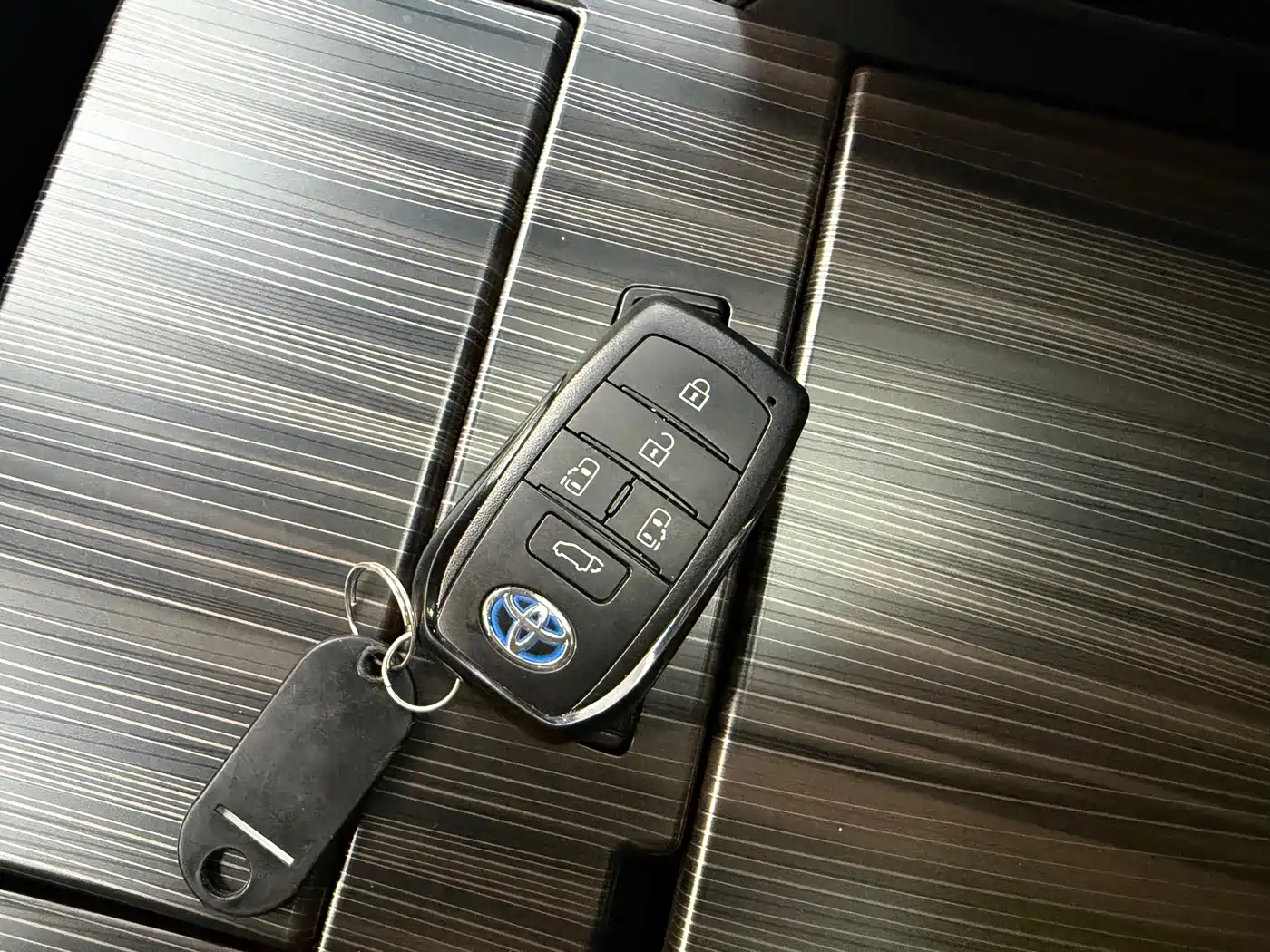 Toyota Granvia 2023 2.5L Hybrid Flagship VIP Edition фото 15