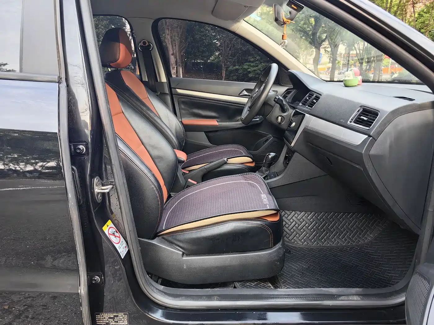 Volkswagen Lavida 2017 1.6L Automatic Trend Edition фото 8