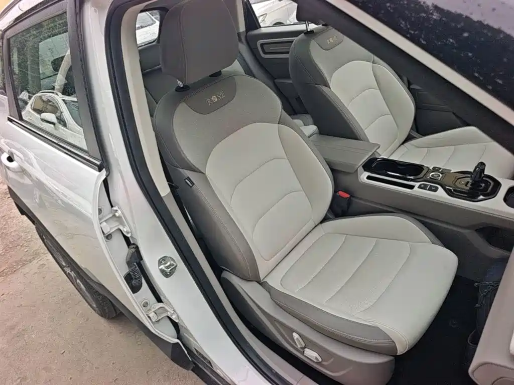 Фото 25 - Geely ICON