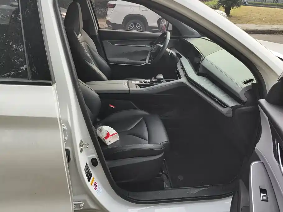 Фото 8 - Changan CS75 PLUS