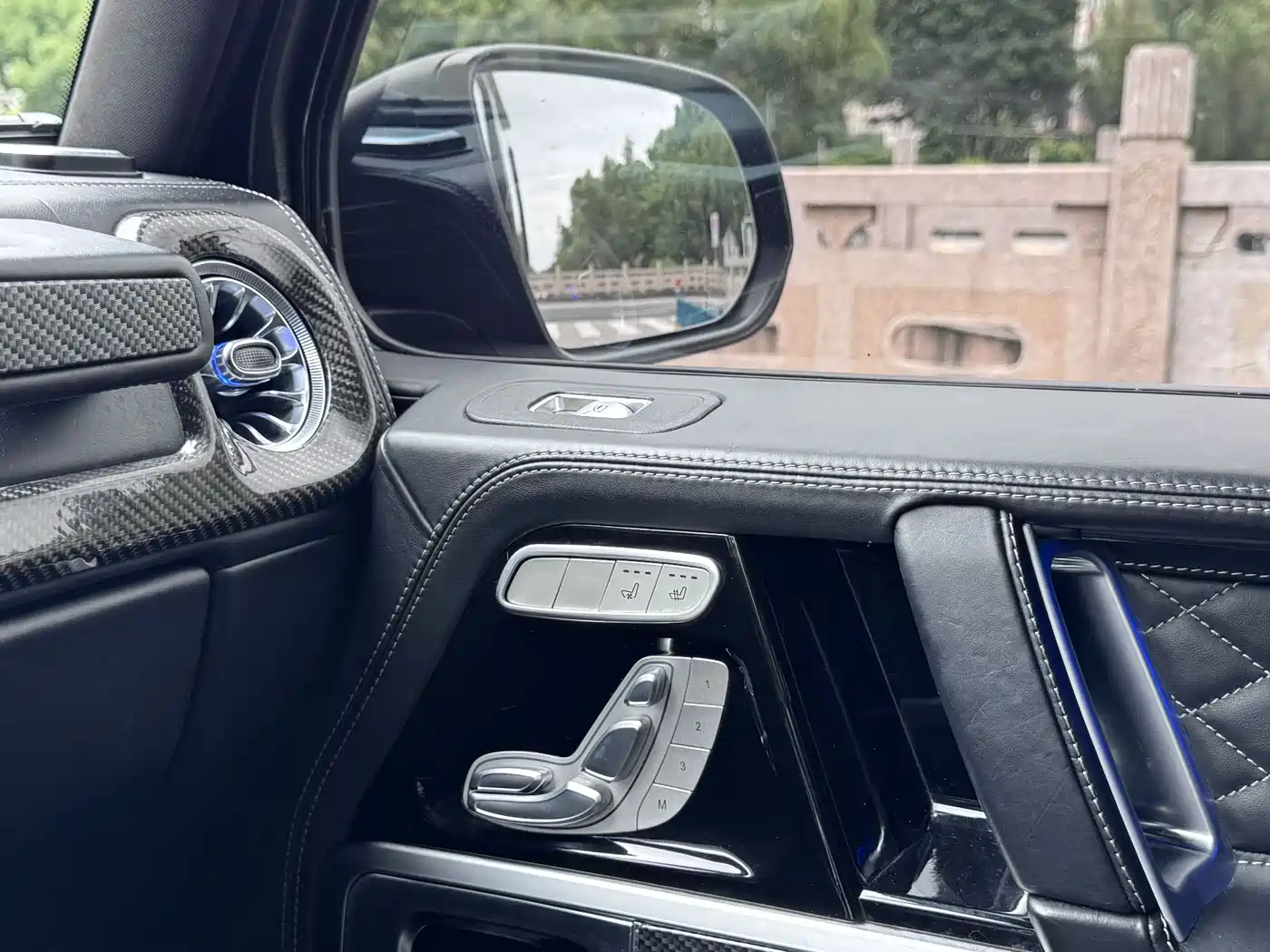 Mercedes-Benz G-Class 2011 2010 G 500