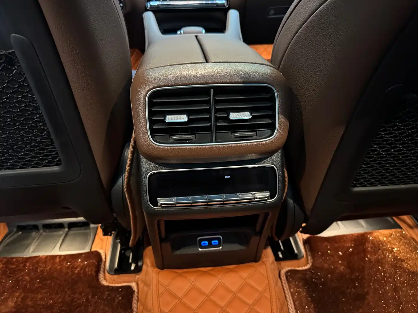 Mercedes-Benz GLE 2024 GLE 350 4MATIC Fashion фото 17