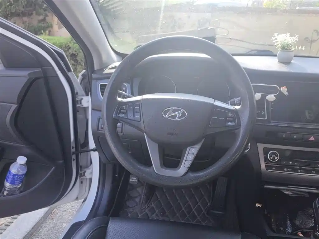 Hyundai Mistra 2014 1.8L Auto Smart GLS фото 3