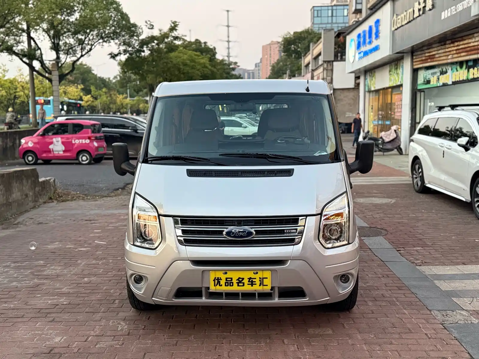 Фото 2 - Ford New Generation Transit