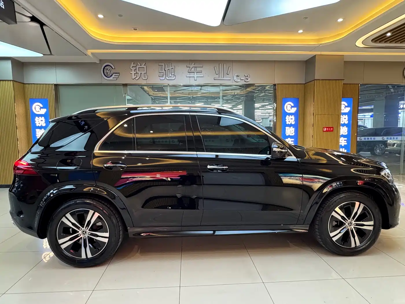 Mercedes-Benz GLE 2024 GLE 350 4MATIC Fashion фото 4