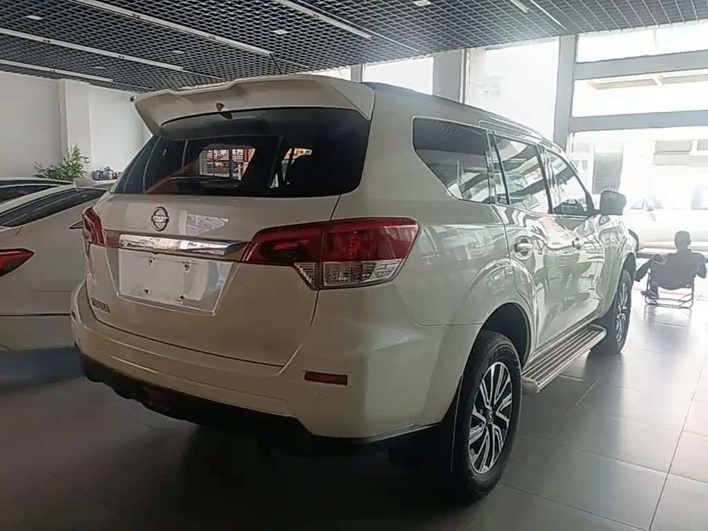 Nissan Terra 2018 2018 2.5L Automatic AWD Flagship