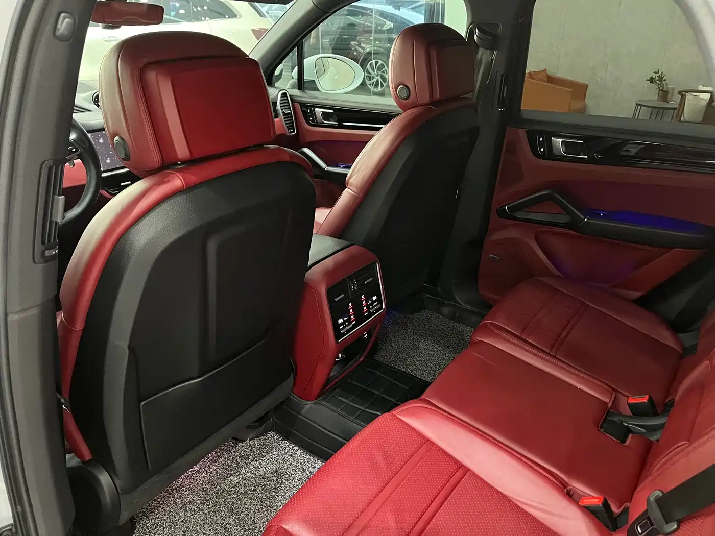 Porsche Cayenne 2019 Cayenne 3.0T фото 32