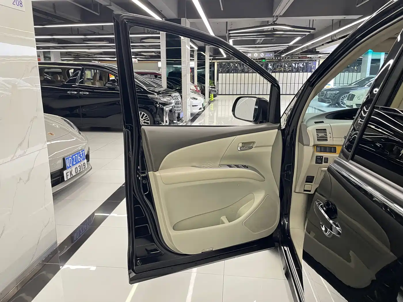 Toyota Previa 2007 3.5L 7-Seater Luxury фото 31