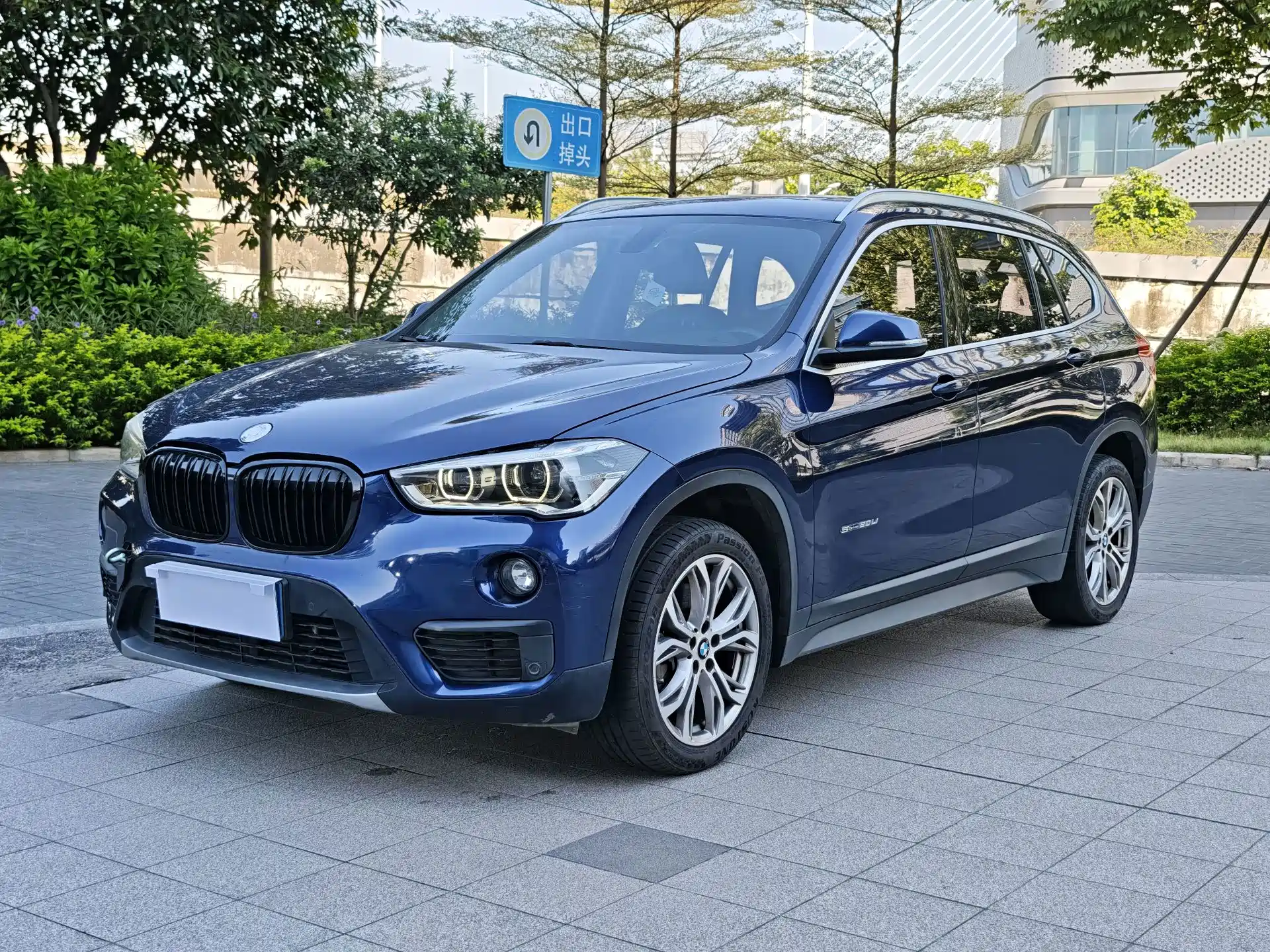 Фото 1 - BMW X1