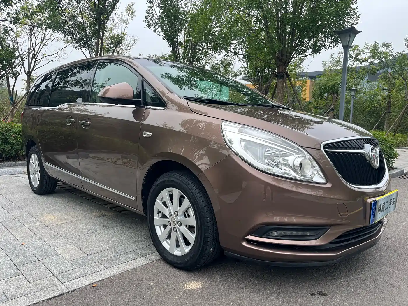 Buick GL8 2018 28T Luxury Model China VI фото 3