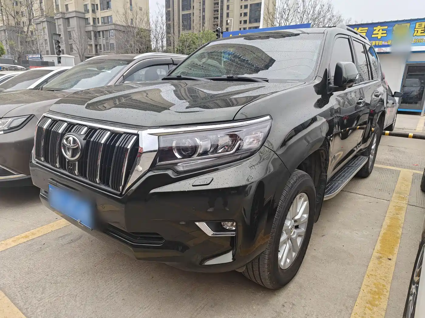 TOYOTA PRADO