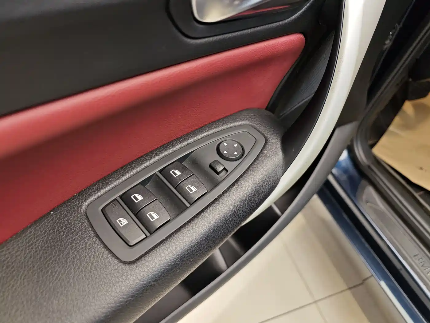 BMW 1 Series (Import) 2013 Facelift 116i Leading Model фото 9