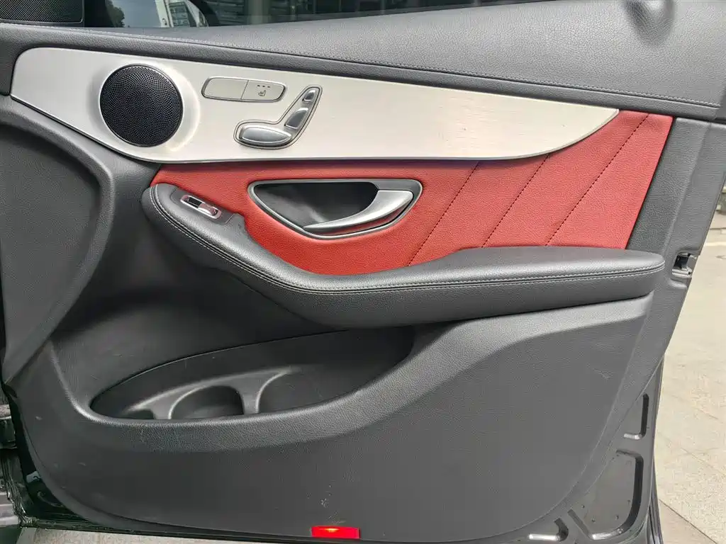 Mercedes-Benz GLC Coupe 2022 2022 GLC 260 4MATIC Coupe SUV