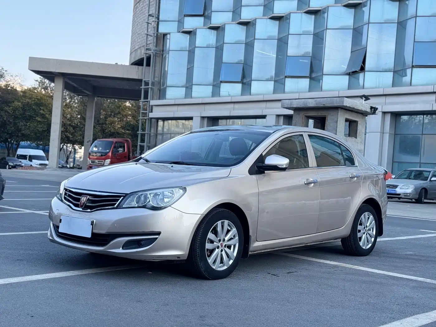 Roewe 350 2015 2015 Model 1.5L Automatic Luxury Sunroof Edition
