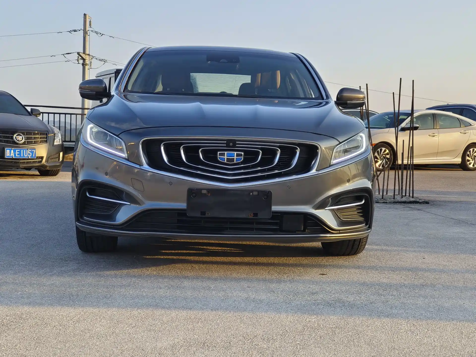 Фото 2 - Geely Borui