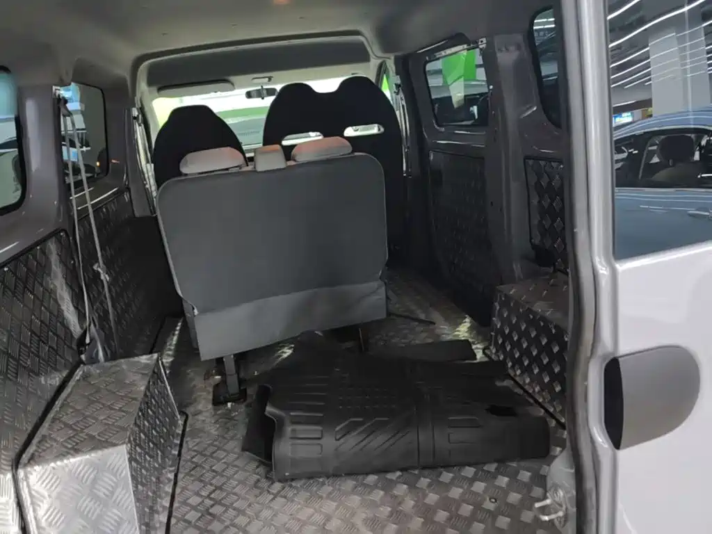 SAIC Maxus Dana V1 2025 2025 V1 Short Wheelbase Low Roof Multi-Purpose Version (42kWh)