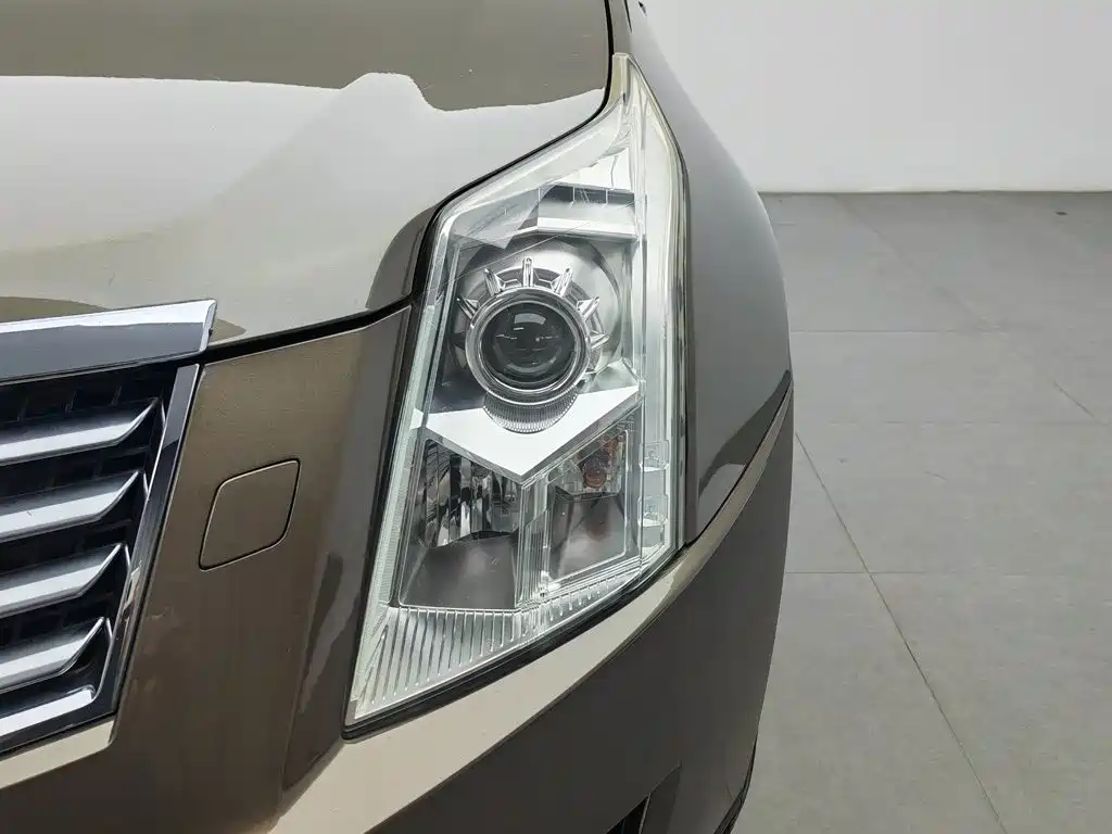 Фото 7 - Cadillac SRX