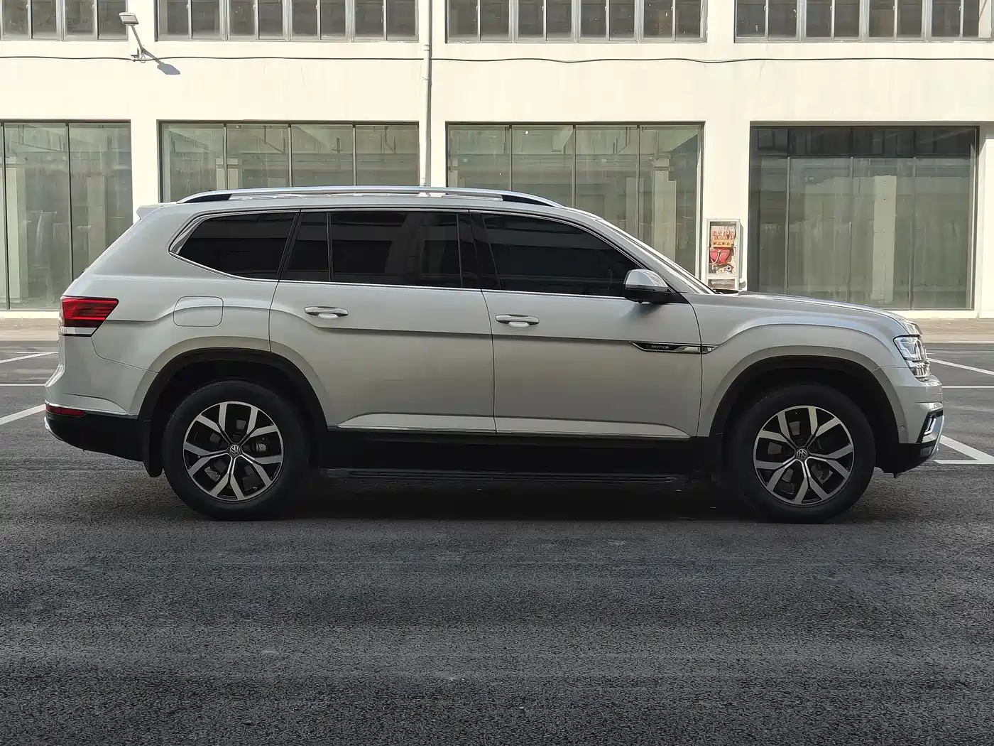 Volkswagen Teramont 2020 380TSI 4WD Luxury Edition China VI фото 8