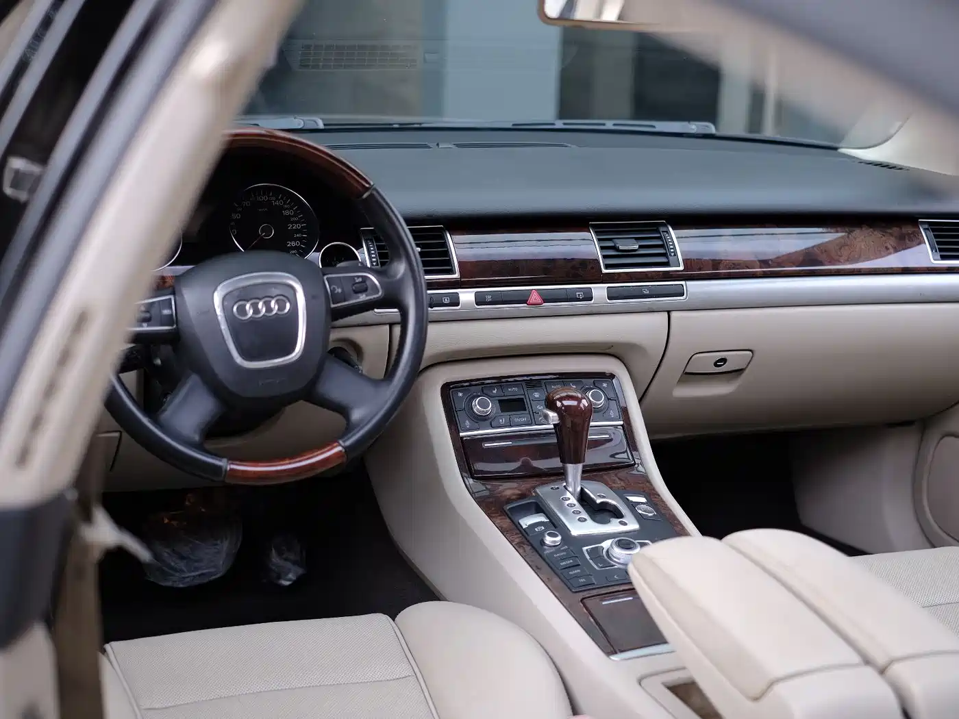 Audi A8 2008 A8L 3.2 FSI Luxury фото 26