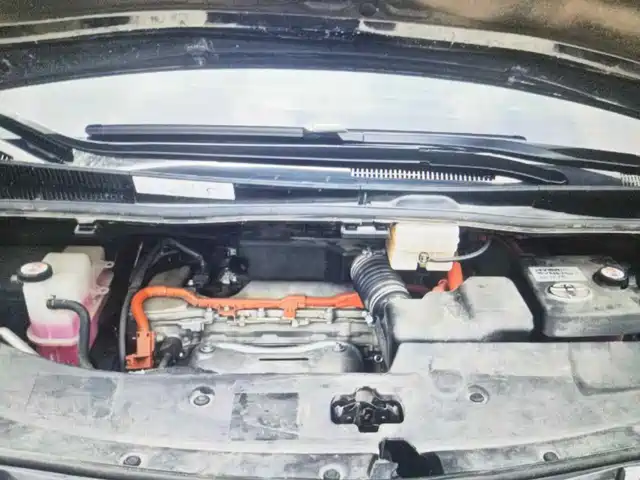 Toyota Vellfire 2023 Crown Hybrid 2.5L HV Premium — фото 3