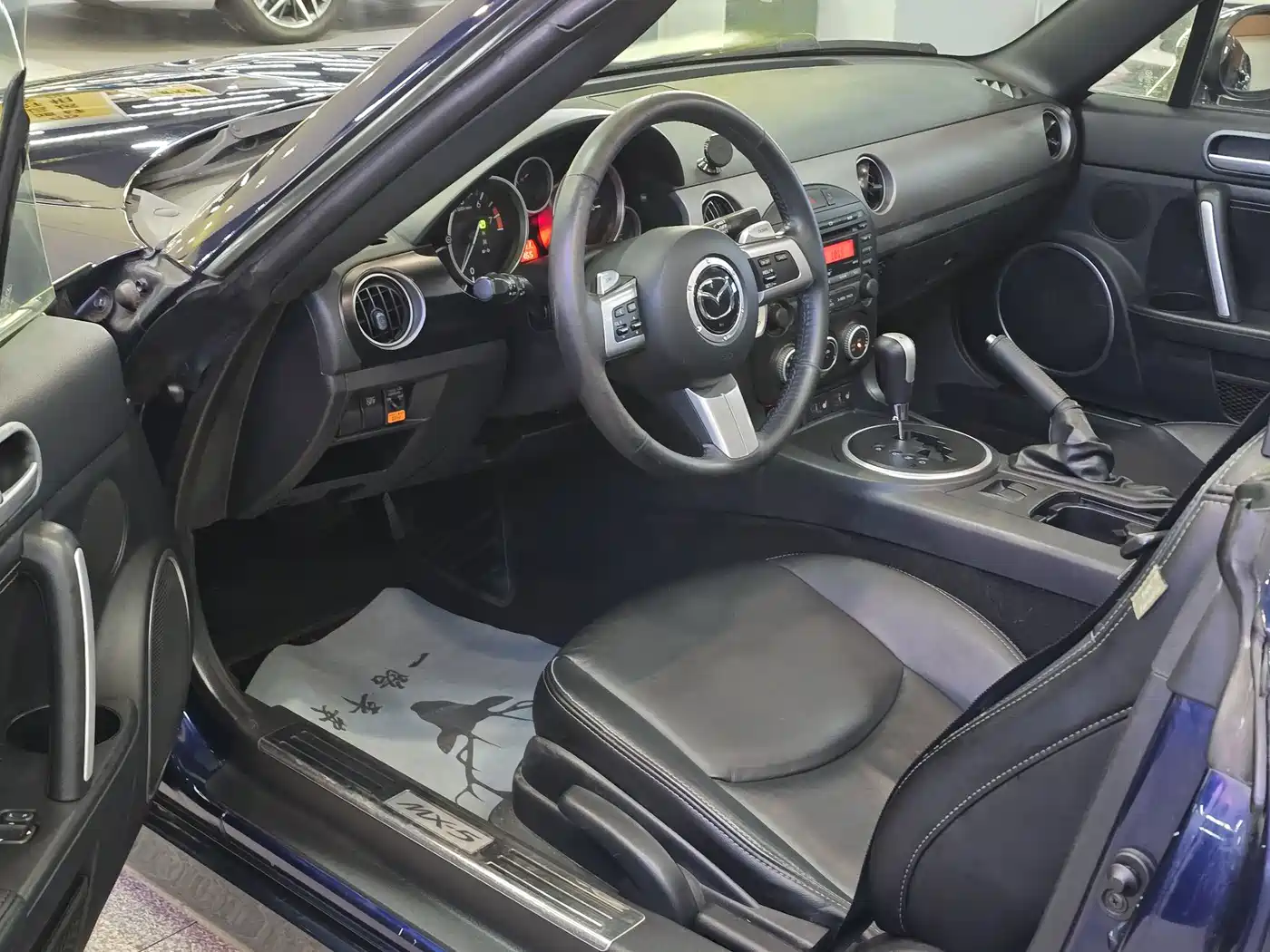Mazda MX-5 2010 2009 2.0