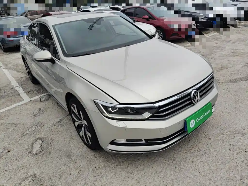 Фото 4 - Volkswagen Magotan