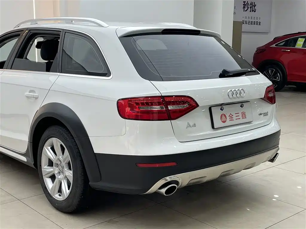 Audi A4 (Import) 2013 40 TFSI allroad quattro Comfort фото 32