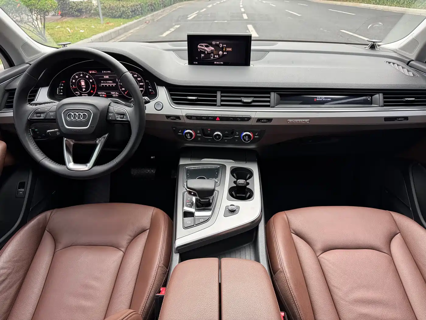 Audi Q7 2018 40 TFSI Comfort фото 11