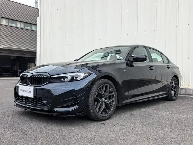 BMW 3 Series 2025 330Li M Sport Night Edition