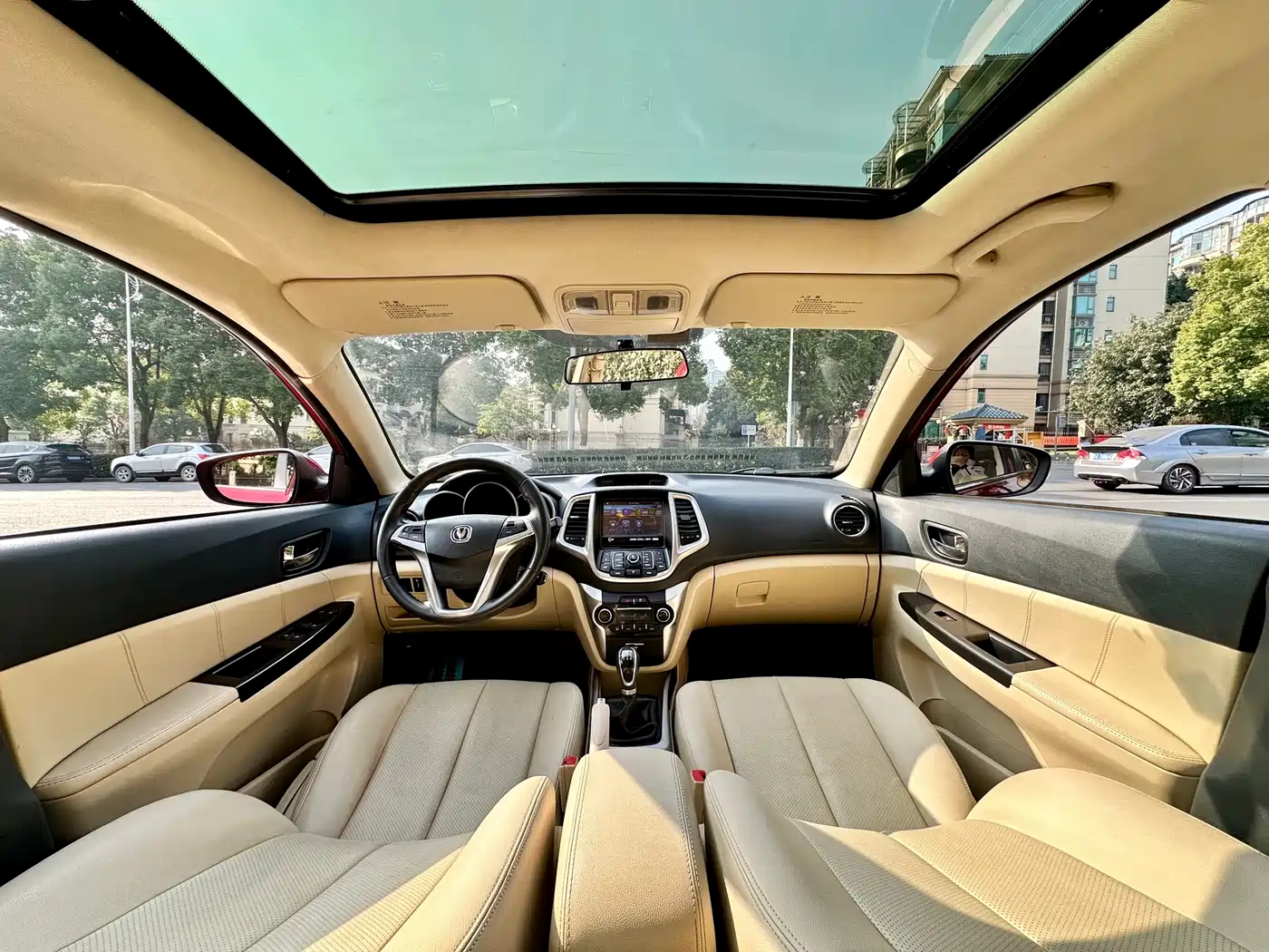 Фото 20 - Changan Eado
