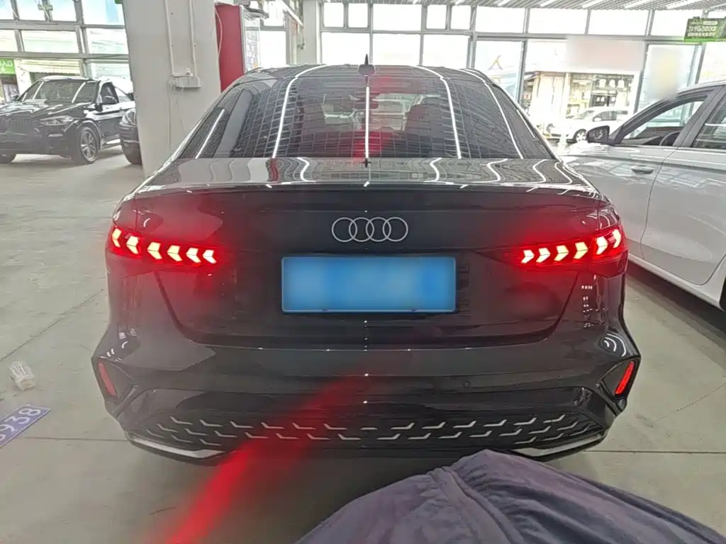 Audi A3 2026 2025 Facelift A3L Limousine 35TFSI Flying Spur Premium