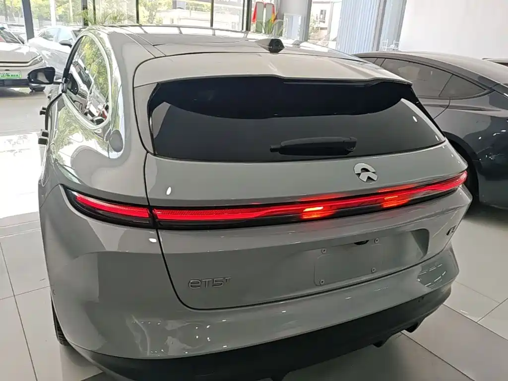 Фото 6 - NIO ET5T