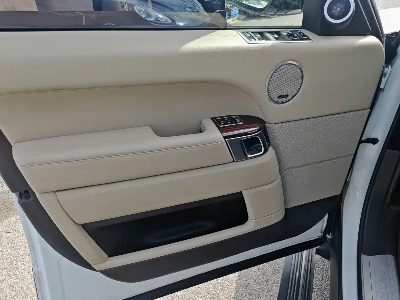 Land Rover Range Rover 2014 3.0 SC V6 Vogue фото 7