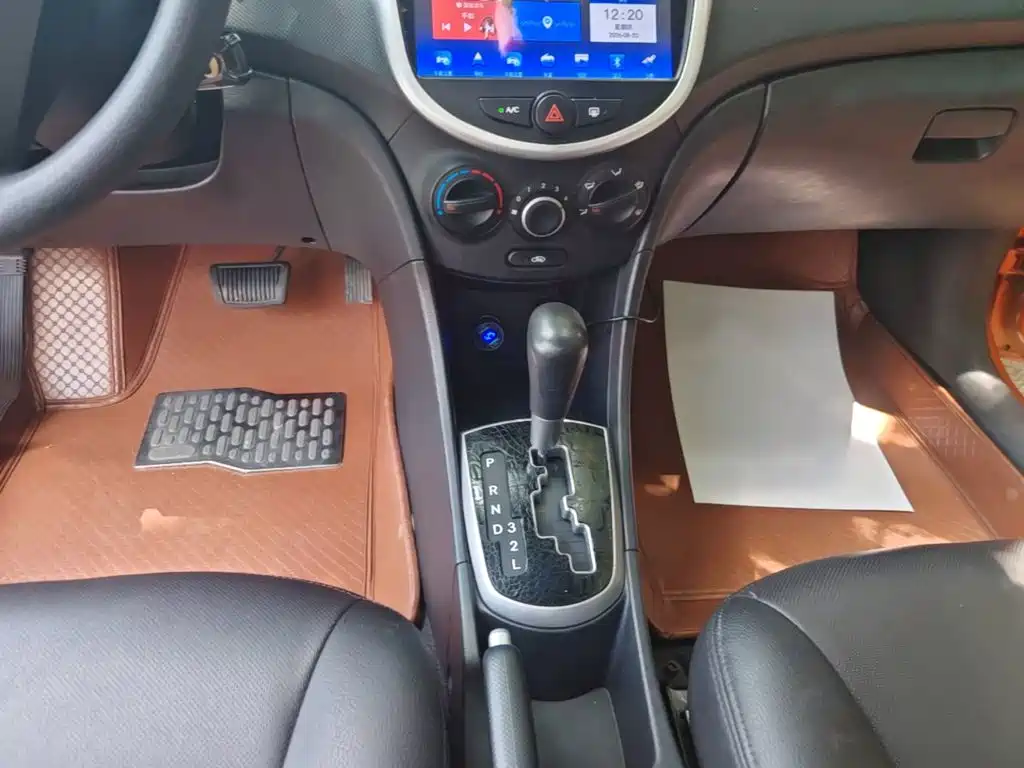 Hyundai Reina 2016 2014 Model 1.4L Automatic GLX