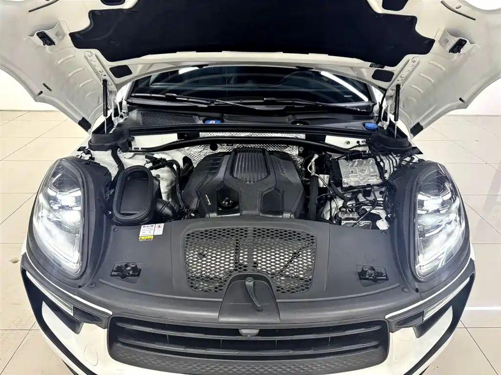 Porsche Macan 2023 Macan 2.0T фото 26