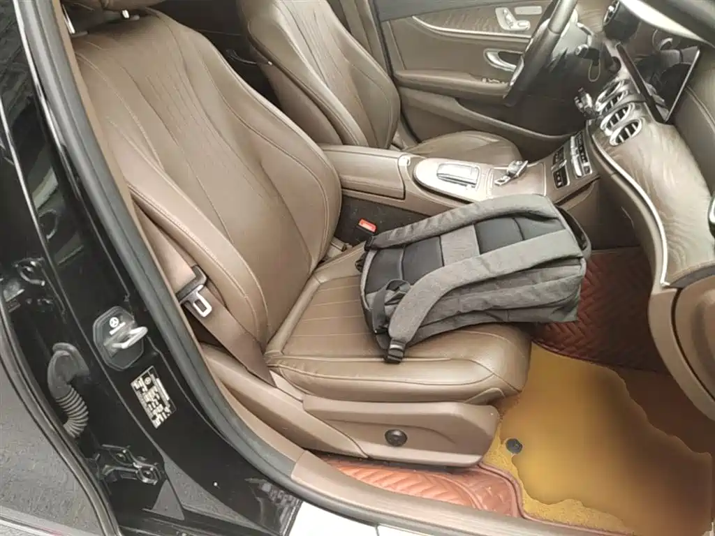 Mercedes-Benz E-Class 2019 E 300 L Fashion фото 25