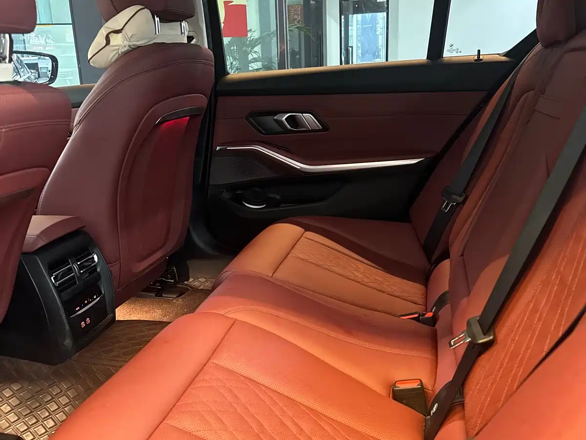 BMW i3 2024 eDrive 35 L фото 10