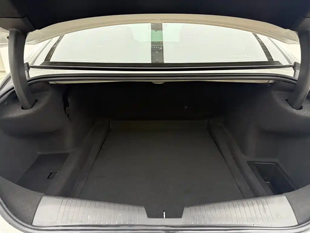 CADILLAC CT4