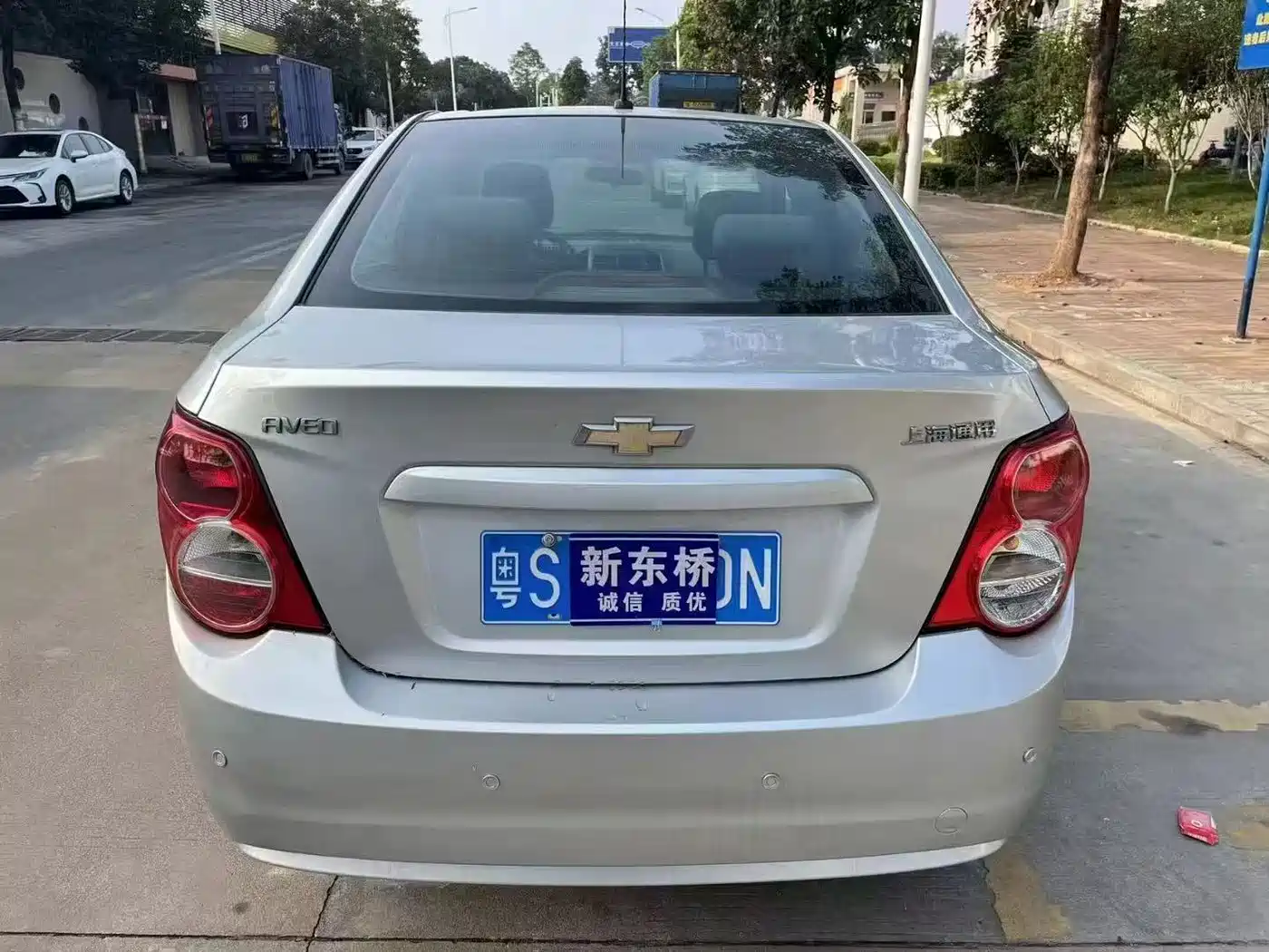 Chevrolet Aveo 2012 2011 Sedan 1.4L AT SL