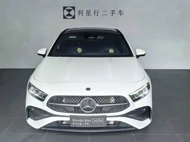Mercedes-Benz A-Class 2023 A 200 L Fashion — фото 2
